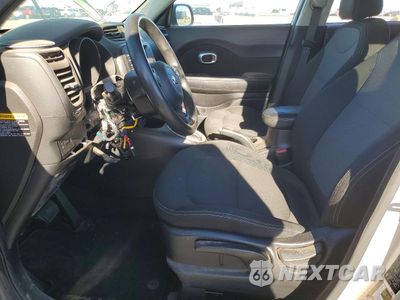 Zdjęcie 7 z 13 samochodu: 2018 KIA SOUL + VIN:KNDJP3A5XJ7509114 - miniatura
