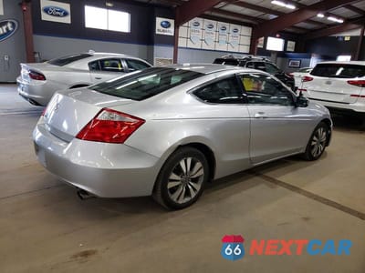 Trzecie zdjęcie samochodu z tyłu: 2010 HONDA ACCORD EXL VIN:1HGCS1B89AA011530 - miniatura