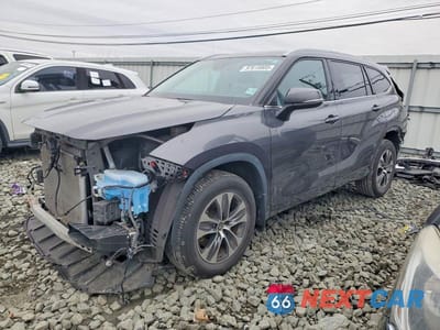 2022 TOYOTA HIGHLANDER XLE 5TDHZRBH5NS577241 - główne zdjęcie licytacji z USA - miniatura