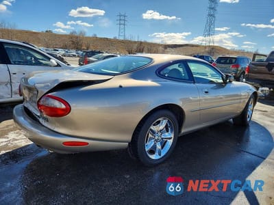 Trzecie zdjęcie samochodu z tyłu: 1997 JAGUAR XK8 VIN:SAJGX5746VC006067 - miniatura