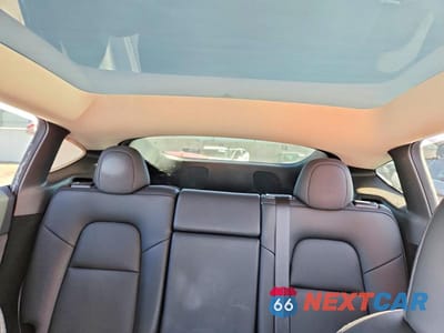 Zdjęcie 10 z 12 samochodu: 2023 TESLA MODEL Y VIN:7SAYGDEE6PA120651 - miniatura