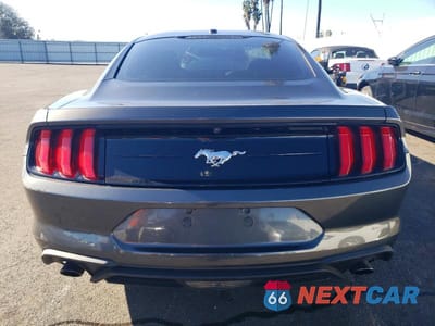 Zdjęcie 6 z 12 samochodu: 2020 FORD MUSTANG VIN:1FA6P8TH8L5114394 - miniatura
