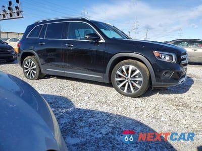 Czwarte zdjęcie samochodu z boku: 2023 MERCEDES-BENZ GLB 250 4MATIC VIN:W1N4M4HB0PW270798 - miniatura