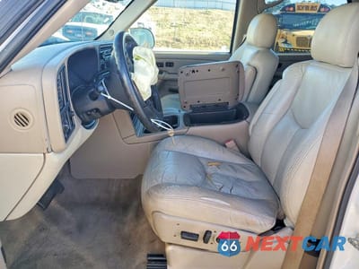 Zdjęcie 7 z 13 samochodu: 2005 GMC YUKON VIN:1GKEC13T35J133883 - miniatura