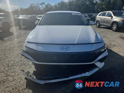 Piąte zdjęcie samochodu w środku: 2024 HYUNDAI ELANTRA SEL VIN:KMHLS4DG4RU689452 - miniatura