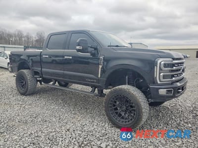 Czwarte zdjęcie samochodu z boku: 2023 FORD F250 SUPER DUTY VIN:1FT8W2BT7PED62165 - miniatura