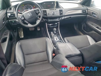 Zdjęcie 8 z 14 samochodu: 2017 HONDA ACCORD SPORT VIN:1HGCR2F52HA158106 - miniatura