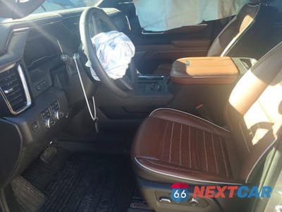 Zdjęcie 7 z 13 samochodu: 2025 GMC SIERRA K3500 DENALI ULTIMATE VIN:1GT4UYEY7SF231559 - miniatura