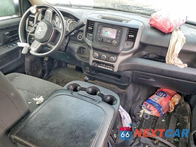 Zdjęcie 8 z 12 samochodu: 2020 RAM 5500 FLATBED TRUCK VIN:3C7WRNEL5LG305044 - miniatura