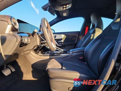 Zdjęcie 7 z 12 samochodu: 2023 MERCEDES-BENZ CLA AMG 35 4MATIC VIN:W1K5J5BB3PN361613 - miniatura