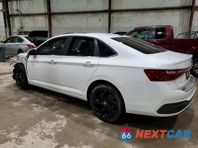 Drugie zdjęcie samochodu z przodu: 2025 VOLKSWAGEN JETTA SE VIN:3VW7X7BUXSM045866 - miniatura