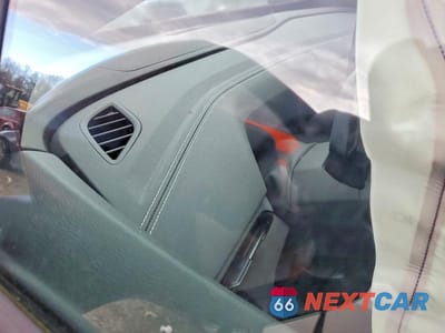 Zdjęcie 8 z 13 samochodu: 2023 VOLKSWAGEN ID.4 PRO S VIN:1V2GNPE88PC007325 - miniatura