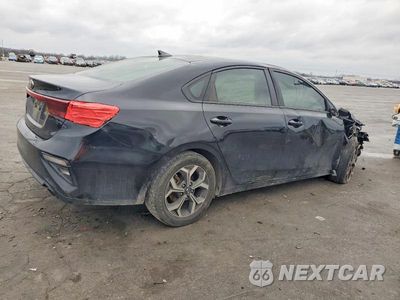 Trzecie zdjęcie samochodu z tyłu: 2020 KIA FORTE LXS VIN:3KPF24AD4LE247093 - miniatura