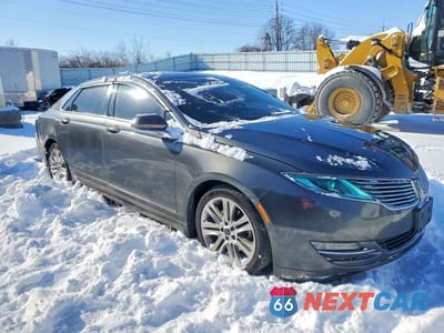 Czwarte zdjęcie samochodu z boku: 2015 LINCOLN MKZ VIN:3LN6L2J97FR600237 - miniatura