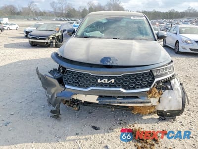 Piąte zdjęcie samochodu w środku: 2023 KIA SORENTO LX VIN:5XYRG4LC9PG207149 - miniatura