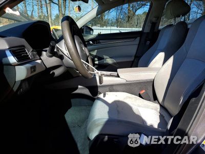 Zdjęcie 7 z 13 samochodu: 2019 HONDA ACCORD LX VIN:1HGCV1F1XKA161488 - miniatura