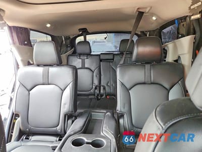 Zdjęcie 10 z 13 samochodu: 2025 HONDA PILOT TOURING VIN:5FNYG1H78SB006753 - miniatura