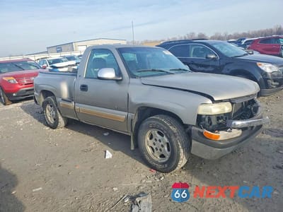 Czwarte zdjęcie samochodu z boku: 2001 CHEVROLET SILVERADO C1500 VIN:1GCEC14V61Z328559 - miniatura