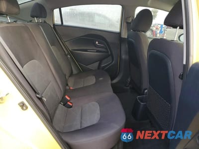 Zdjęcie 10 z 11 samochodu: 2016 KIA RIO LX VIN:KNADM4A34G6696498 - miniatura