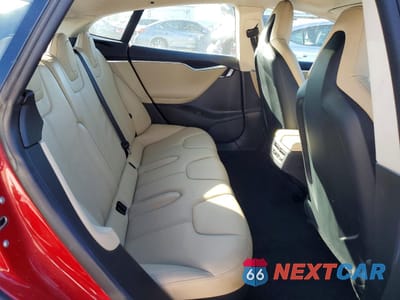 Zdjęcie 10 z 12 samochodu: 2014 TESLA MODEL S VIN:5YJSA1S16EFP50626 - miniatura