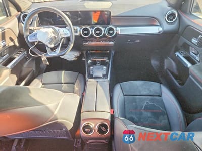 Zdjęcie 8 z 11 samochodu: 2021 MERCEDES-BENZ GLB 250 VIN:W1N4M4GBXMW086904 - miniatura