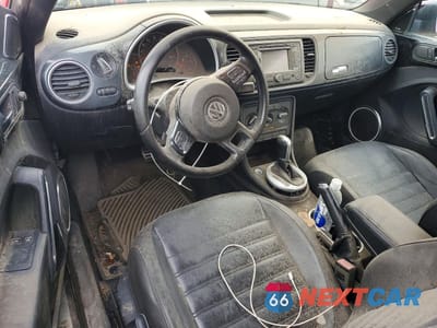 Zdjęcie 8 z 12 samochodu: 2012 VOLKSWAGEN BEETLE TURBO VIN:3VWVA7ATXCM607199 - miniatura