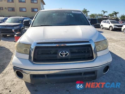 Piąte zdjęcie samochodu w środku: 2013 TOYOTA TUNDRA DOUBLE CAB SR5 VIN:5TFRY5F17DX146115 - miniatura