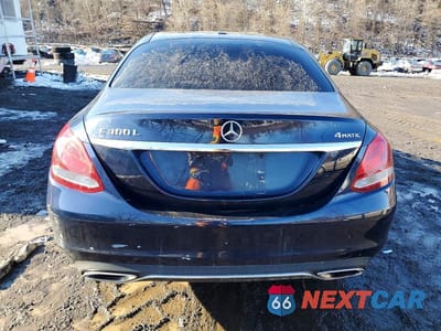 Zdjęcie 6 z 12 samochodu: 2016 MERCEDES-BENZ C 300 4MATIC VIN:55SWF4KB4GU118044 - miniatura
