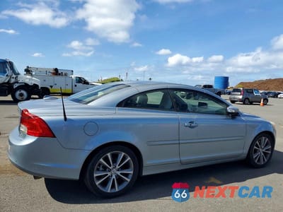 Trzecie zdjęcie samochodu z tyłu: 2012 VOLVO C70 T5 VIN:YV1672MC7CJ128198 - miniatura
