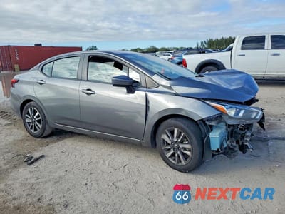 Czwarte zdjęcie samochodu z boku: 2021 NISSAN VERSA SV VIN:3N1CN8EVXML826920 - miniatura