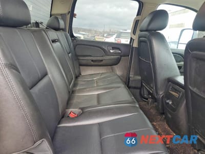 Zdjęcie 10 z 12 samochodu: 2012 CHEVROLET SILVERADO K3500 LTZ VIN:1GC4K1CG5CF223680 - miniatura