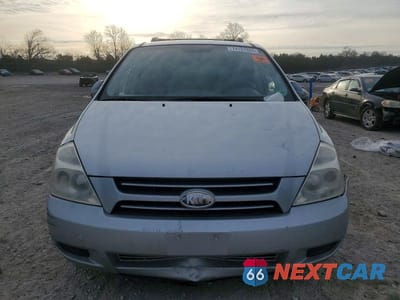Piąte zdjęcie samochodu w środku: 2007 KIA SEDONA BASE VIN:KNDMB233176157993 - miniatura