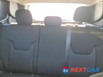 Zdjęcie 10 z 13 samochodu: 2021 JEEP RENEGADE SPORT VIN:ZACNJDAB0MPN15099 - miniatura