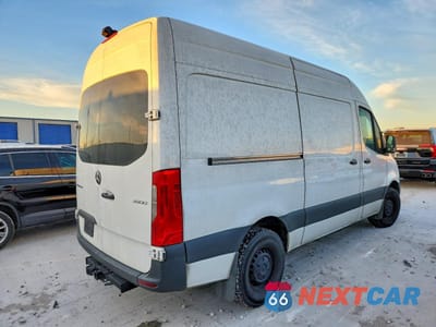 Trzecie zdjęcie samochodu z tyłu: 2024 MERCEDES-BENZ SPRINTER 2500 VIN:W1Y4KBHY4RT161072 - miniatura
