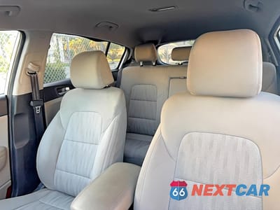 Zdjęcie 13 z 14 samochodu: 2020 KIA SPORTAGE LX VIN:KNDPMCAC9L7699024 - miniatura