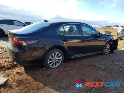 Trzecie zdjęcie samochodu z tyłu: 2023 TOYOTA CAMRY LE VIN:4T1C11AK5PU156453 - miniatura