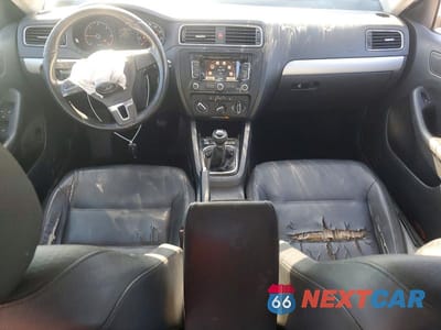 Zdjęcie 8 z 11 samochodu: 2011 VOLKSWAGEN JETTA TDI VIN:3VW3L7AJ4BM040454 - miniatura