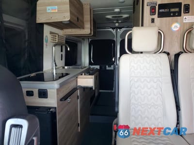 Zdjęcie 10 z 13 samochodu: 2025 RAM PROMASTER 3500 3500 HIGH VIN:3C6MRVJG6SE523282 - miniatura