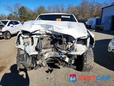 Piąte zdjęcie samochodu w środku: 2017 TOYOTA TACOMA DOUBLE CAB VIN:5TFAX5GN5HX094314 - miniatura
