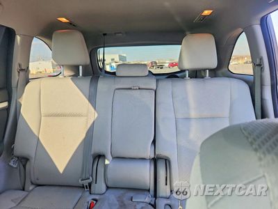Zdjęcie 10 z 15 samochodu: 2016 TOYOTA HIGHLANDER LE VIN:5TDZKRFH0GS171891 - miniatura