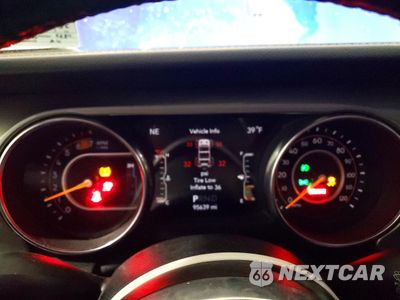 Zdjęcie 9 z 14 samochodu: 2019 JEEP WRANGLER UNLIMITED SAHARA VIN:1C4HJXEN4KW512289 - miniatura