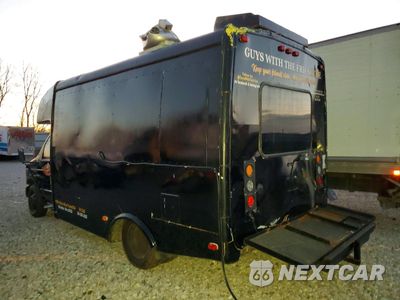 Trzecie zdjęcie samochodu z tyłu: 2001 FORD ECONOLINE E350 SUPER DUTY CUTAWAY VAN VIN:1FDWE35F51HB25634 - miniatura