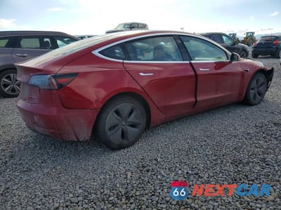 Trzecie zdjęcie samochodu z tyłu: 2018 TESLA MODEL 3 VIN:5YJ3E1EB4JF133670 - miniatura