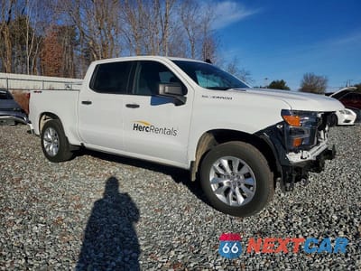 Czwarte zdjęcie samochodu z boku: 2024 CHEVROLET SILVERADO K1500 CUSTOM VIN:1GCPDBEK4RZ351608 - miniatura