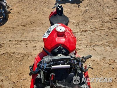 Piąte zdjęcie samochodu w środku: 2025 DUCATI PANIGALE V4 VIN:ZDMDAG6W5SB002177 - miniatura