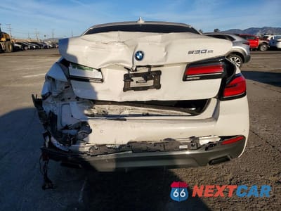 Zdjęcie 6 z 11 samochodu: 2022 BMW 530E VIN:WBA13AG01NCJ51181 - miniatura