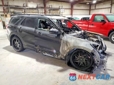 Czwarte zdjęcie samochodu z boku: 2025 FORD EXPLORER ST VIN:1FMWK8GC4SGA93727 - miniatura