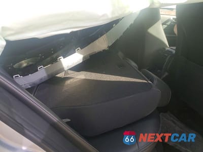 Zdjęcie 10 z 12 samochodu: 2016 MERCEDES-BENZ E 350 VIN:WDDHF5KB3GB193052 - miniatura