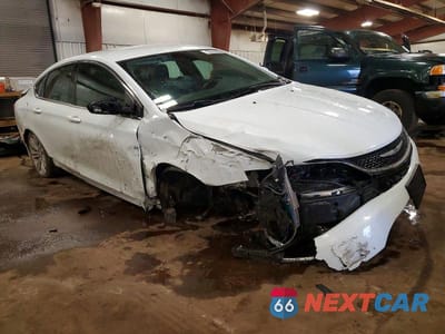 Czwarte zdjęcie samochodu z boku: 2015 CHRYSLER 200 LIMITED VIN:1C3CCCAB5FN511645 - miniatura