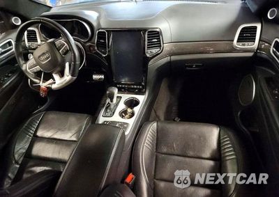 Zdjęcie 8 z 12 samochodu: 2018 JEEP GRAND CHEROKEE TRACKHAWK VIN:1C4RJFN96JC449147 - miniatura